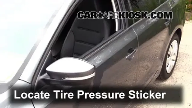 2014 Volkswagen Jetta SE 1.8L 4 Cyl. Turbo Sedan (4 Door) Tires & Wheels Check Tire Pressure